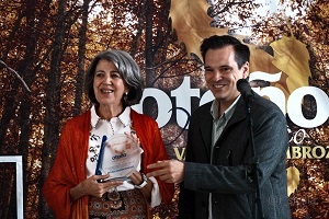 Esther Aragón, Premio «Saluda al Otoño 2026»